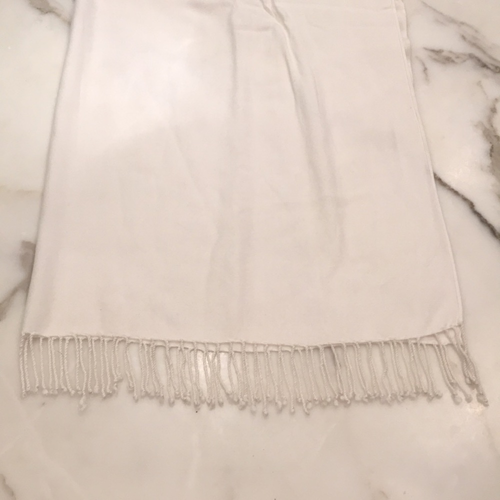 Lord and Taylor Scarf!